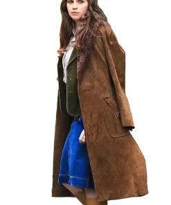 felicity-jones-dead-shot-2023-trench-coat