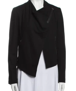 girls-s04-clementine-barrios-black-blazer