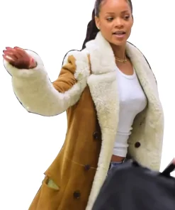 rihanna-shearling-brown-coat