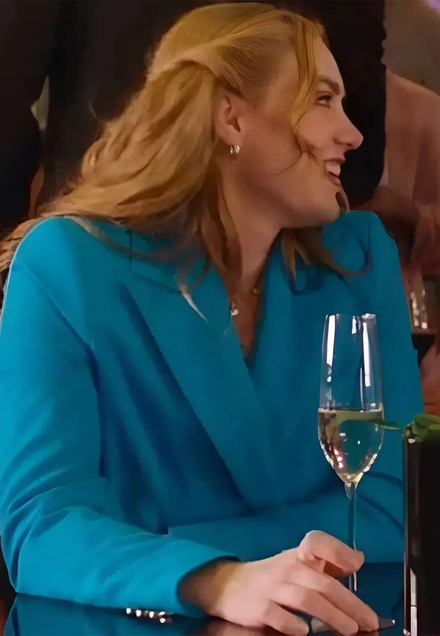 love-on-the-danube-royal-getaway-jessica-sipos-blue-blazer