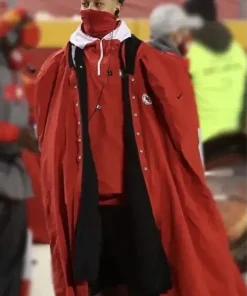 kansas-city-chiefs-nfl-sideline-cape-coat